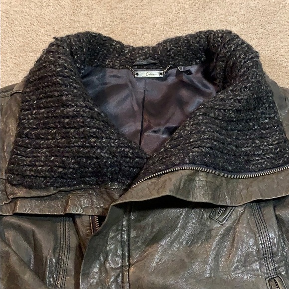 Line Leather Jacket - Picture 7 of 9